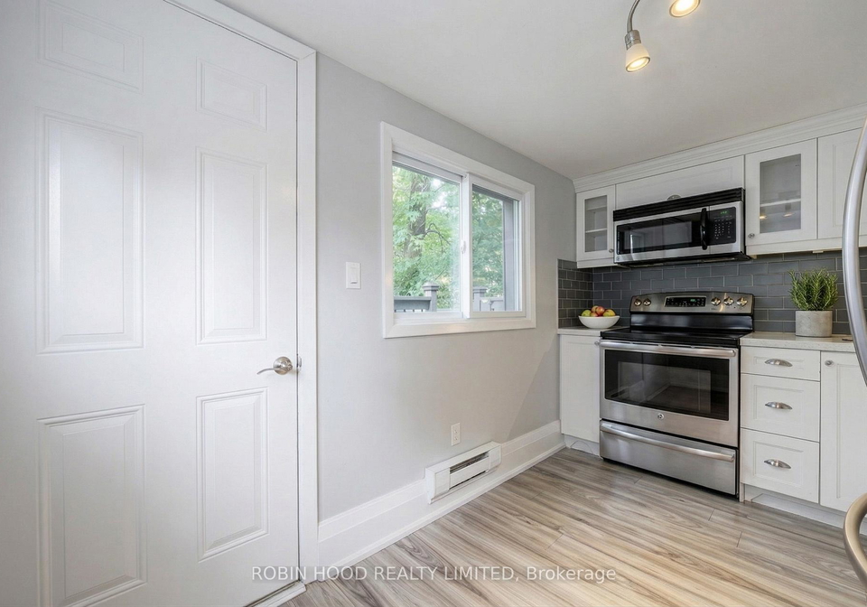 271-albany-avenue-toronto-ontario-c13081826