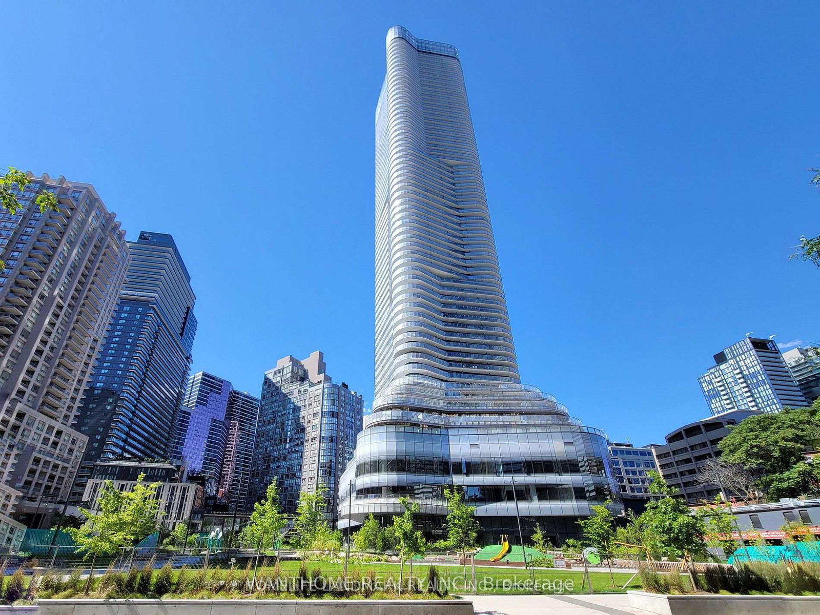 11-wellesley-street-w-toronto-ontario-c13081838