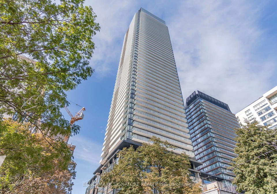 501-yonge-street-toronto-ontario-c13082054