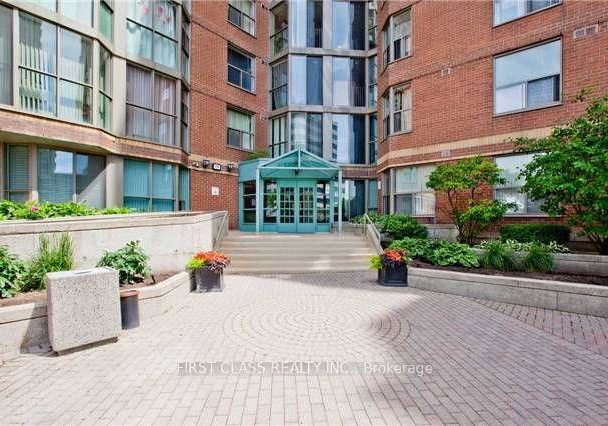 5795-yonge-street-north-york-ontario-c13082340