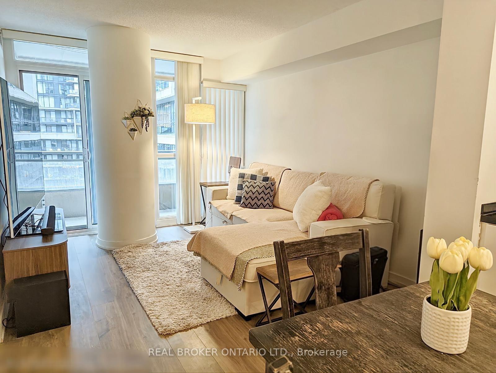 10-capreol-court-toronto-ontario-c13082400