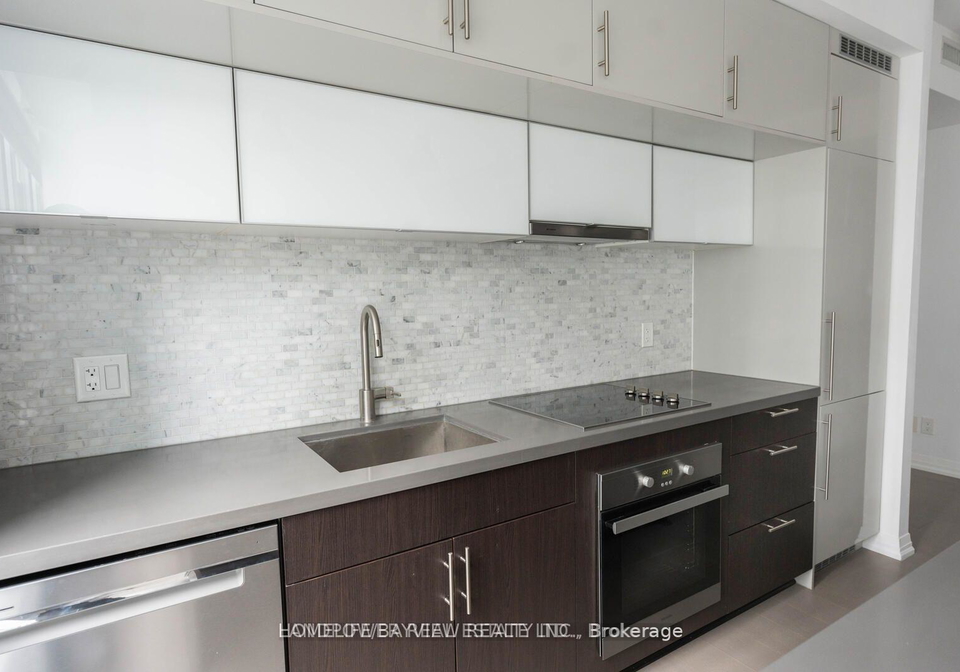 8-mercer-street-toronto-ontario-c13082590