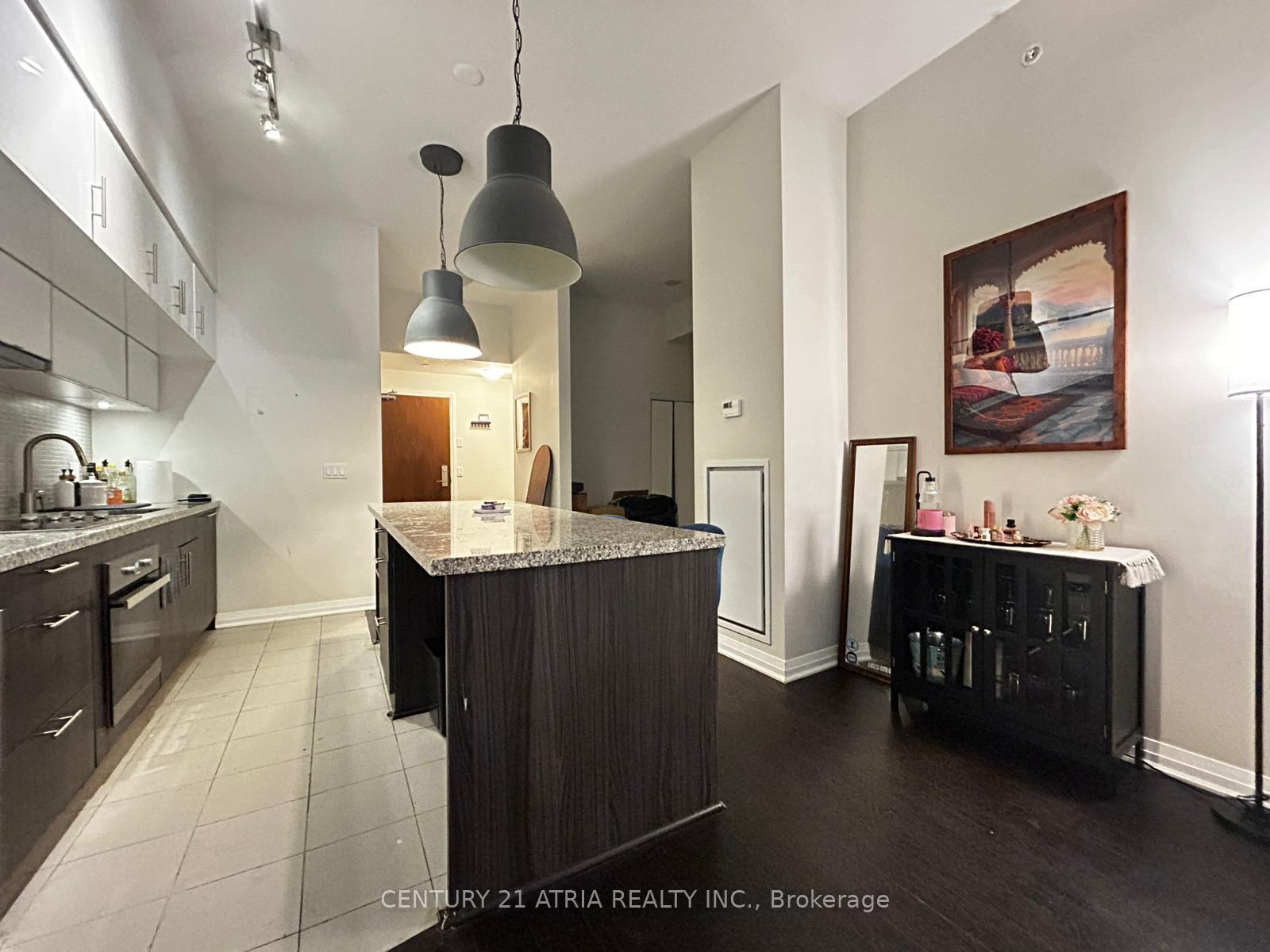 8-mercer-street-toronto-ontario-c13082902