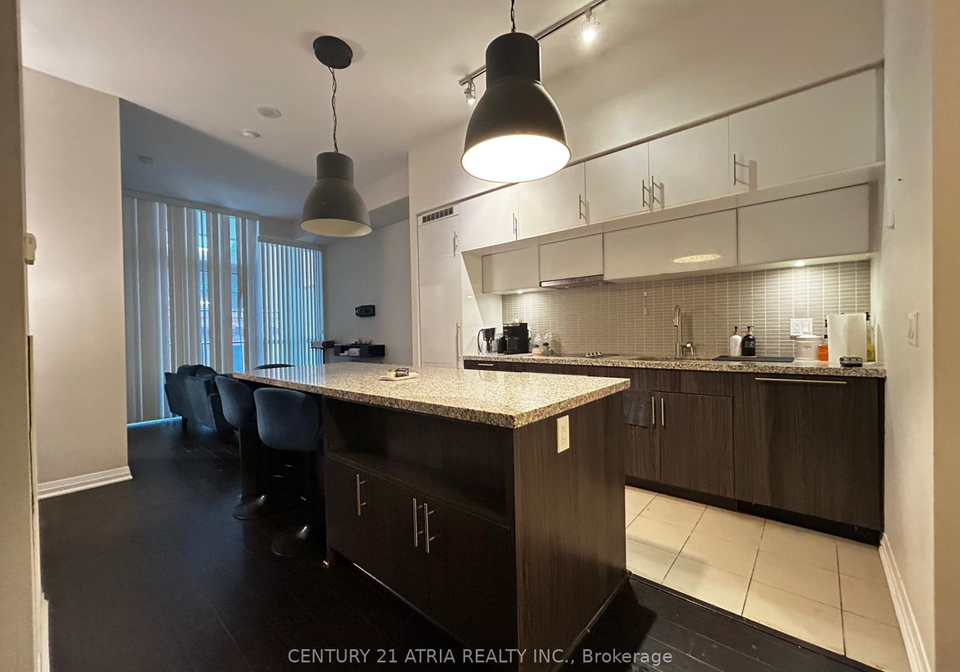 8-mercer-street-toronto-ontario-c13082902