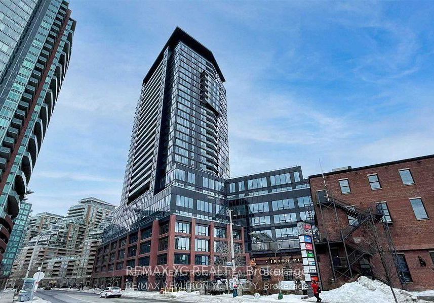 135-east-liberty-street-toronto-ontario-c13083062