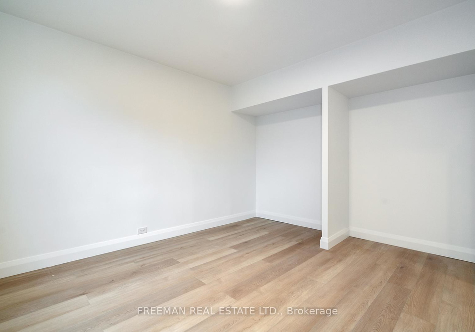 2707-yonge-street-toronto-ontario-c13083622