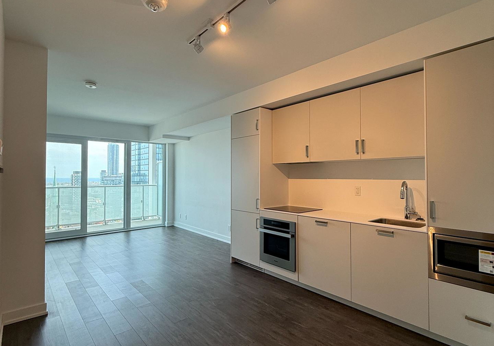88-queen-street-toronto-ontario-c13083840