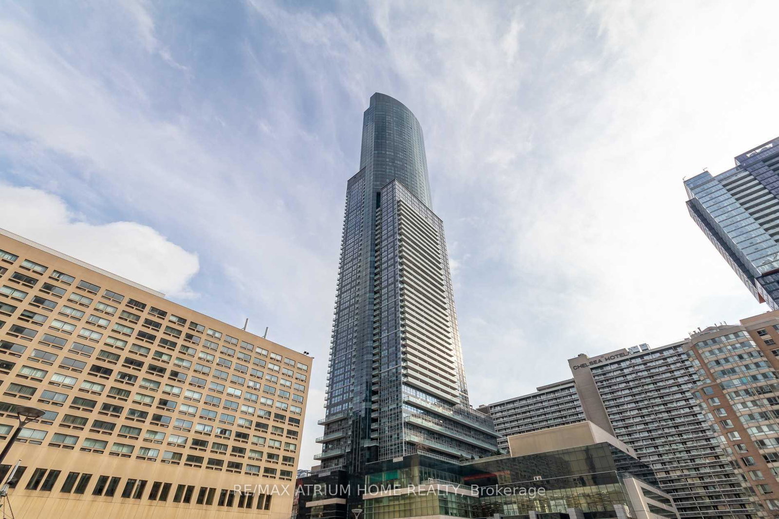 386-yonge-street-toronto-ontario-c13083890