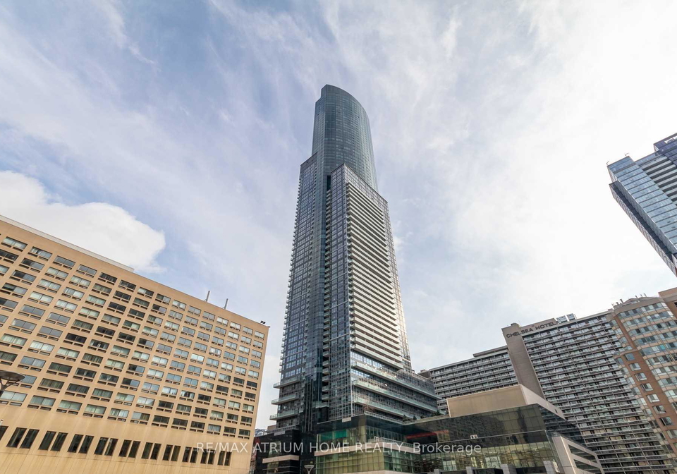 386-yonge-street-toronto-ontario-c13083890