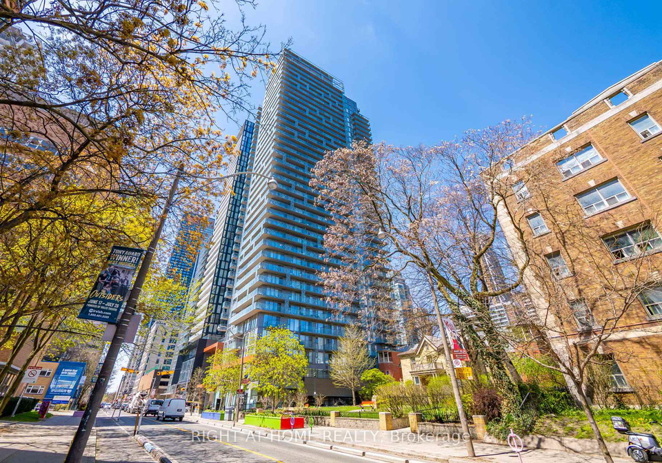 50-wellesley-street-e-toronto-ontario-c13084354