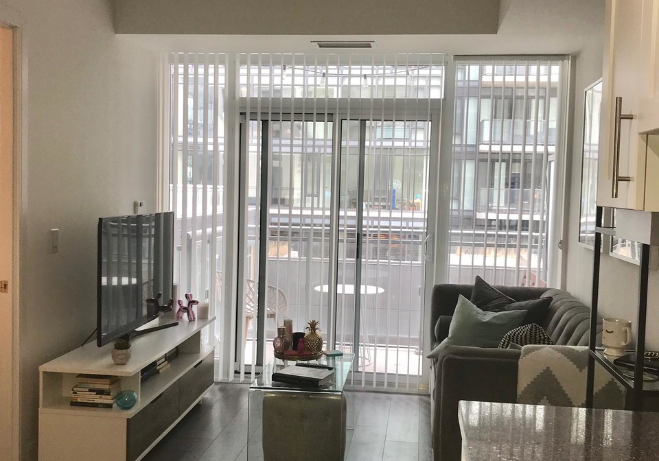 525-adelaide-street-w-toronto-ontario-c13084406