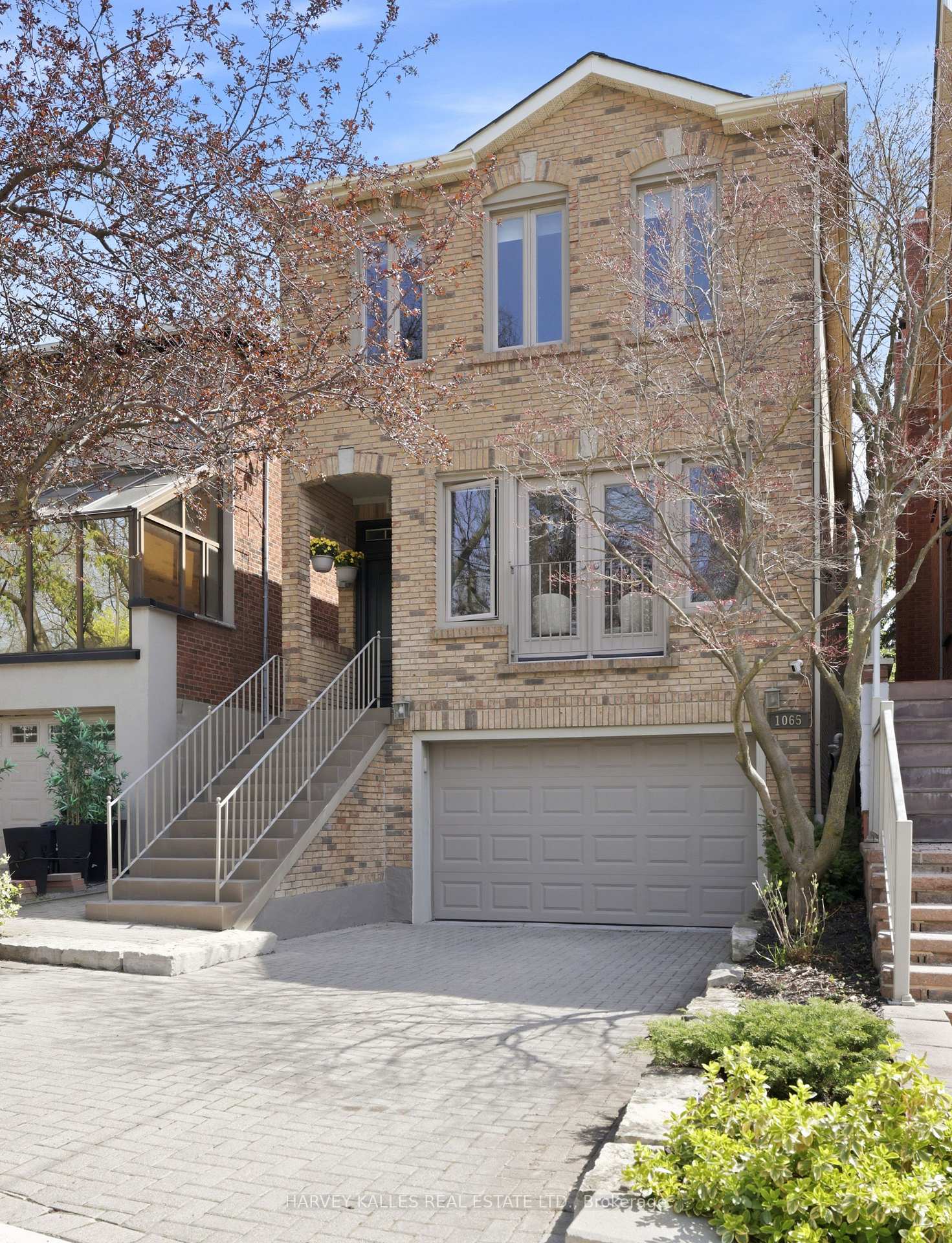1065-spadina-road-toronto-ontario-c13084608