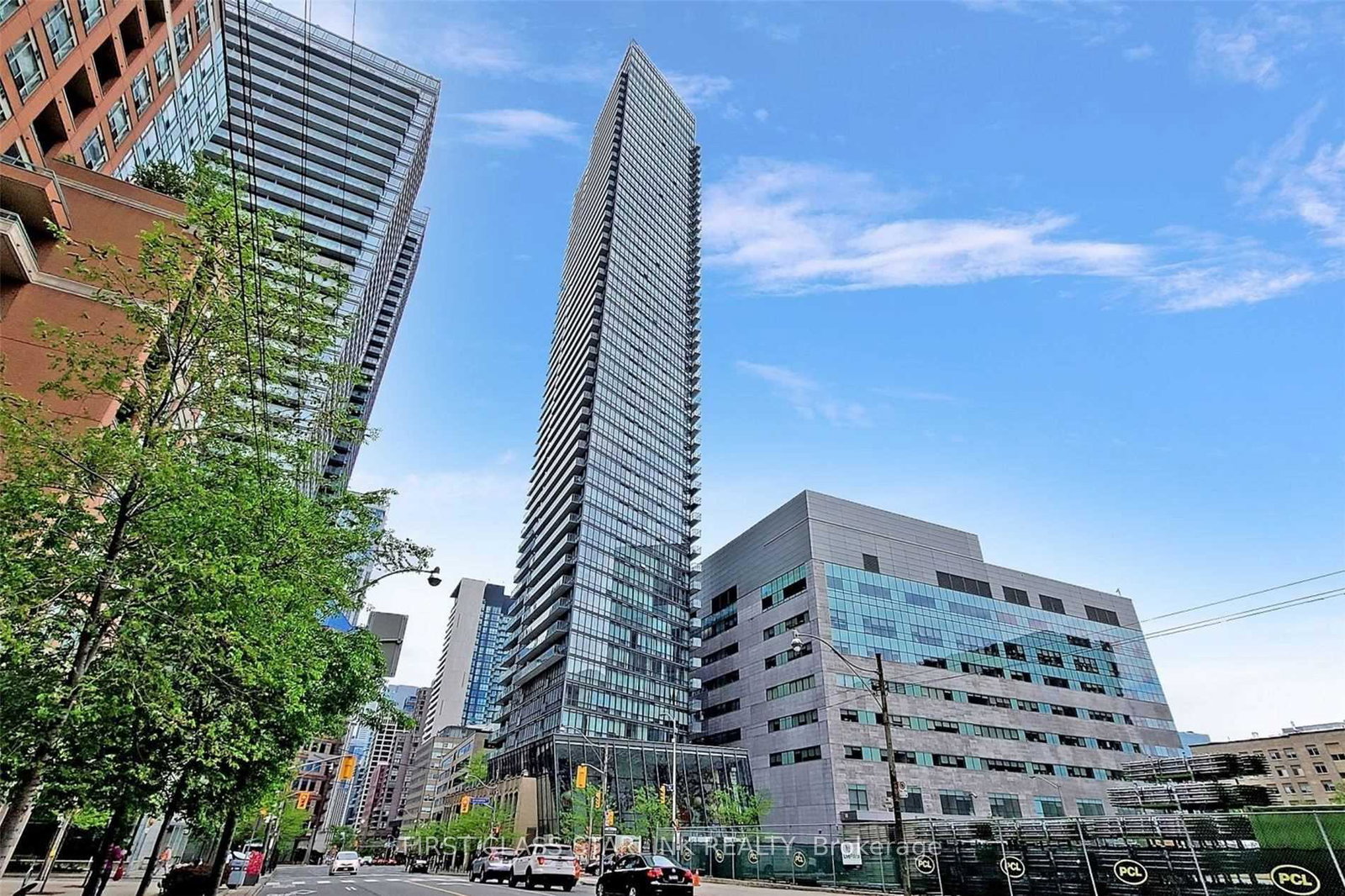 832-bay-street-toronto-ontario-c13084648