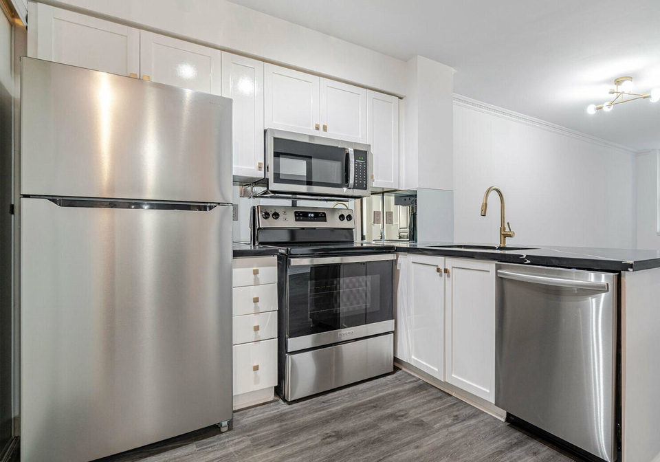 323-richmond-street-e-toronto-ontario-c13084830