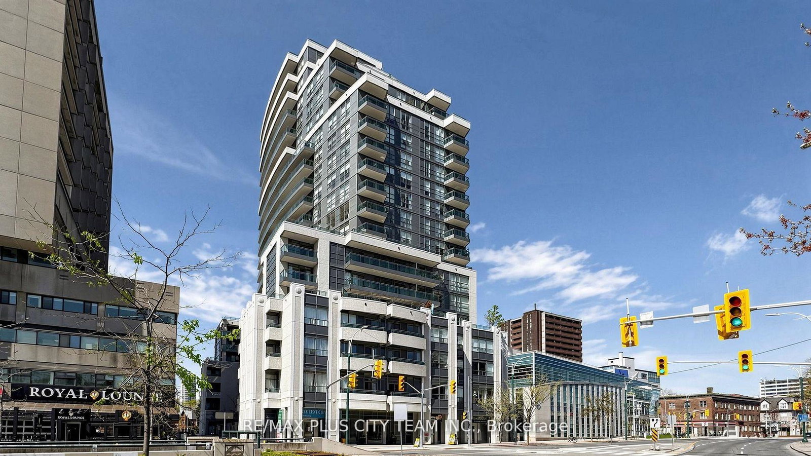 736-spadina-avenue-toronto-ontario-c13085030
