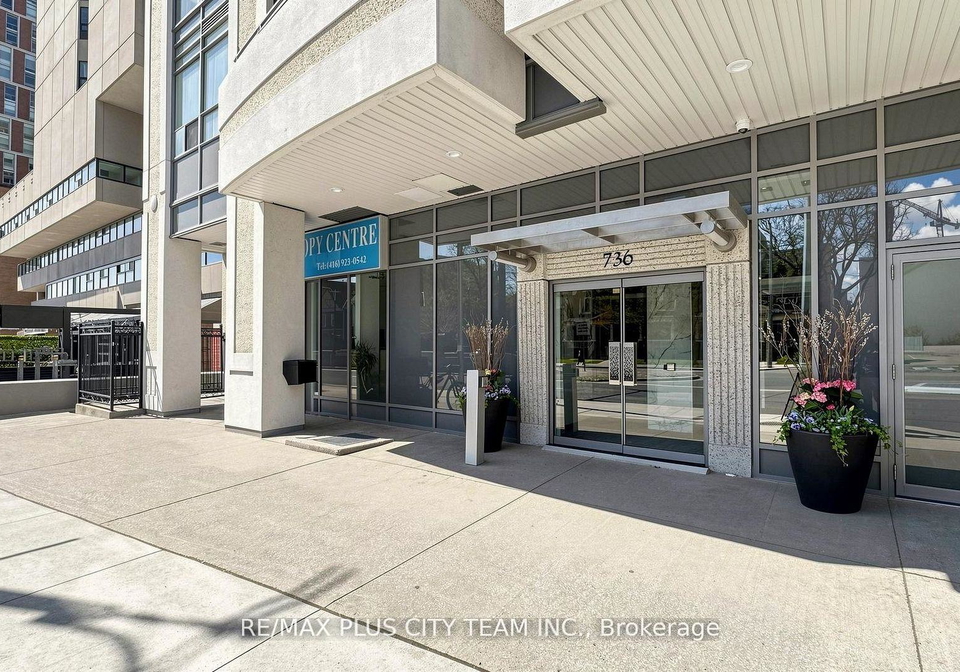 736-spadina-avenue-toronto-ontario-c13085030