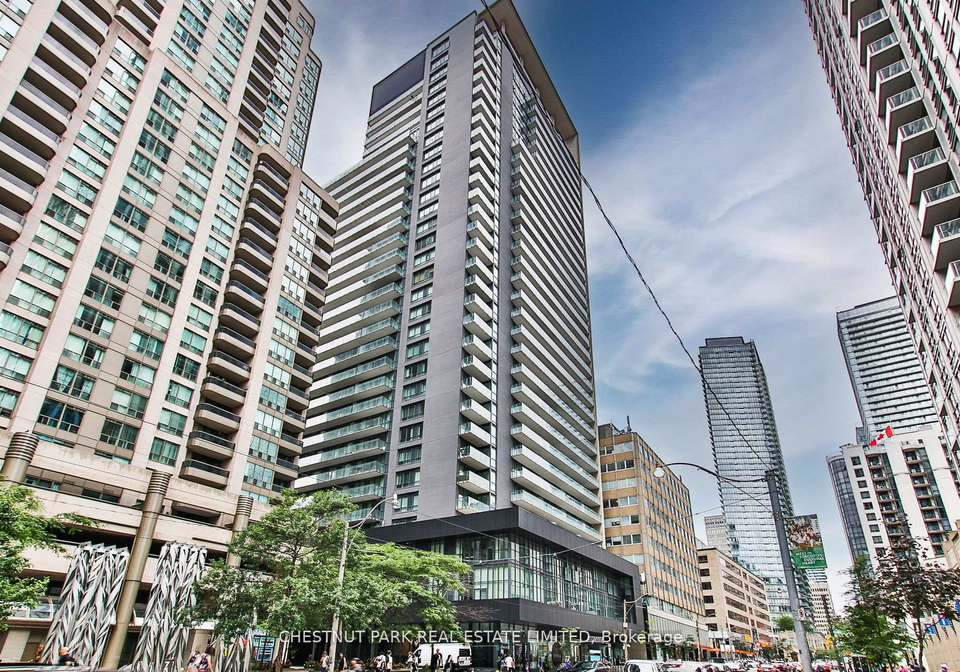 770-bay-street-toronto-ontario-c13085126