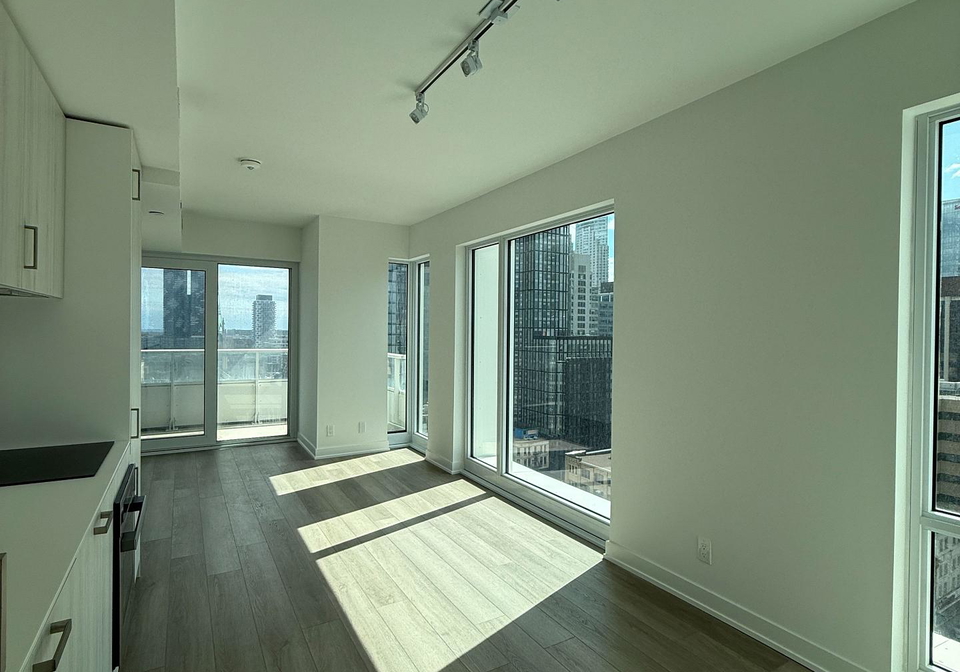 88-queen-street-toronto-ontario-c13085394