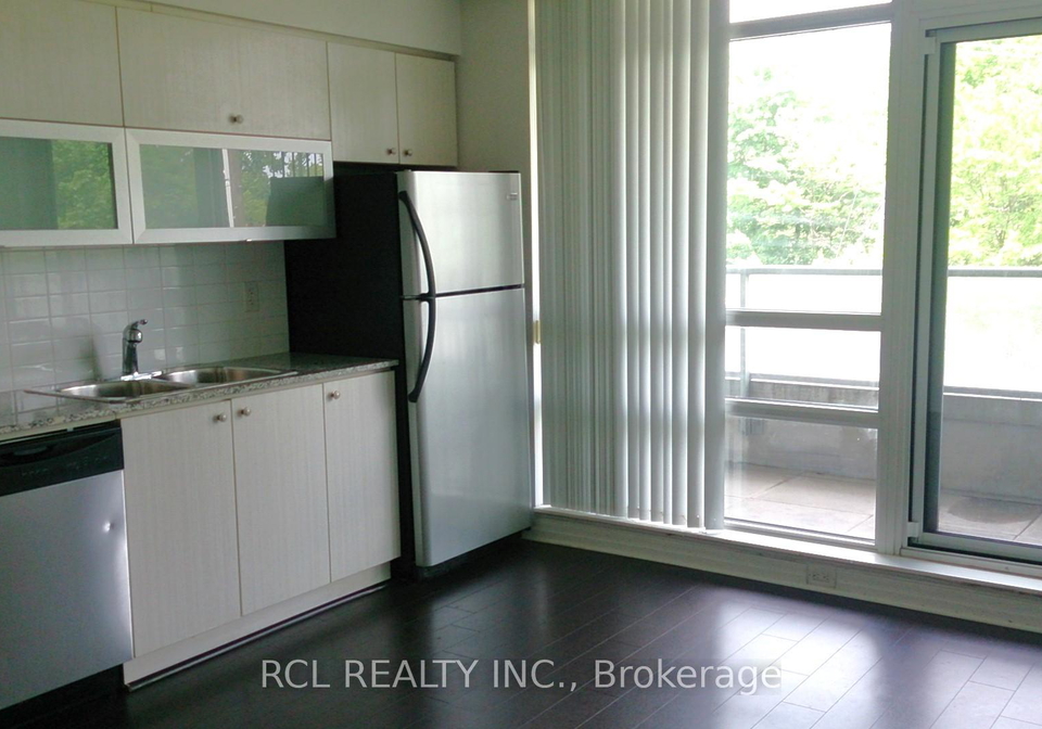 2015-sheppard-avenue-e-north-york-ontario-c13085412