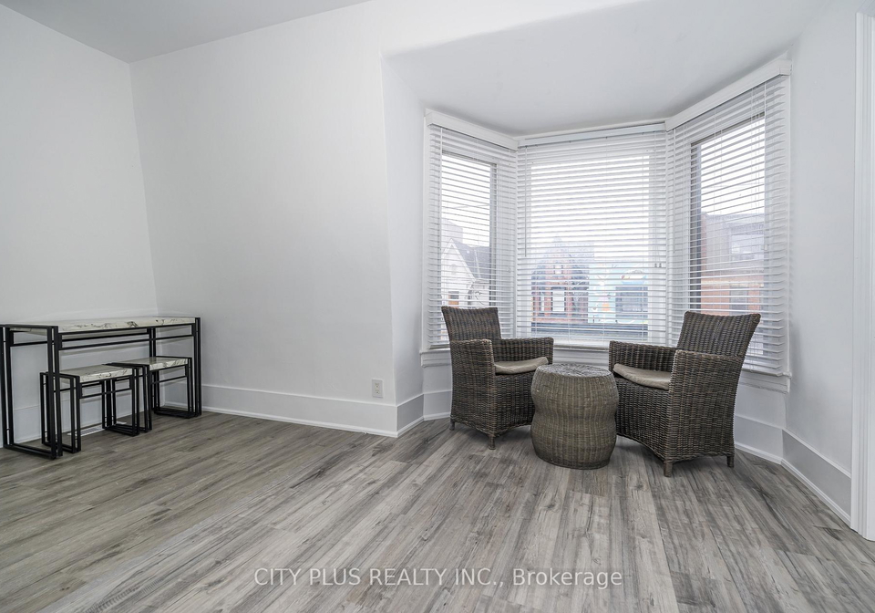 106-harbord-street-toronto-ontario-c13085430
