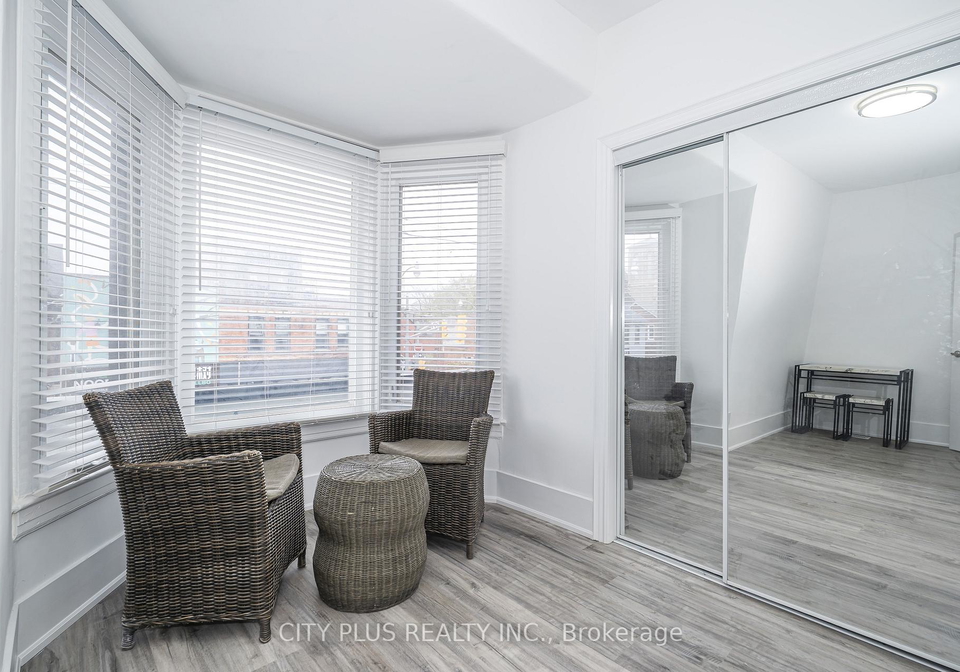 106-harbord-street-toronto-ontario-c13085430