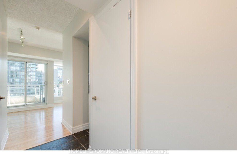8-scollard-street-toronto-ontario-c13085586