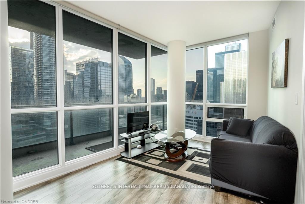 33-bay-street-toronto-ontario-c13085688
