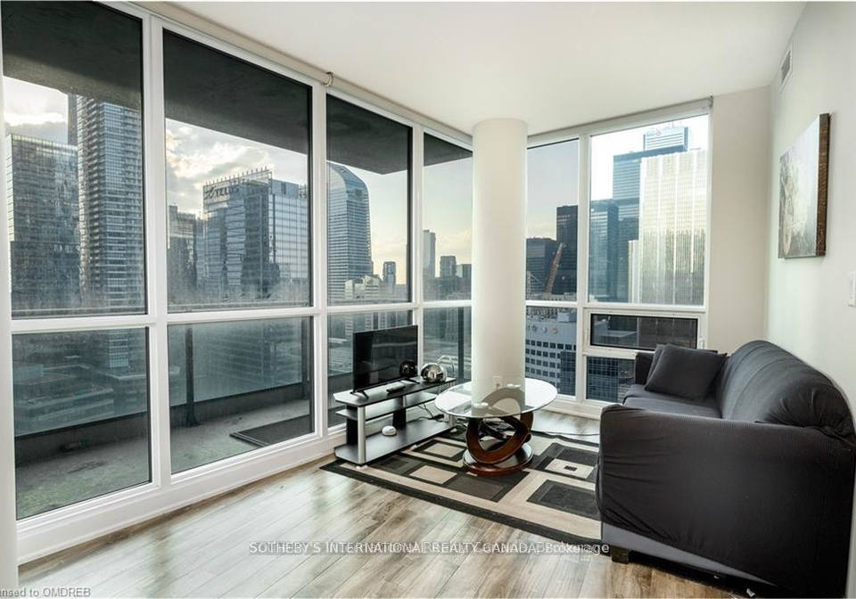 33-bay-street-toronto-ontario-c13085688