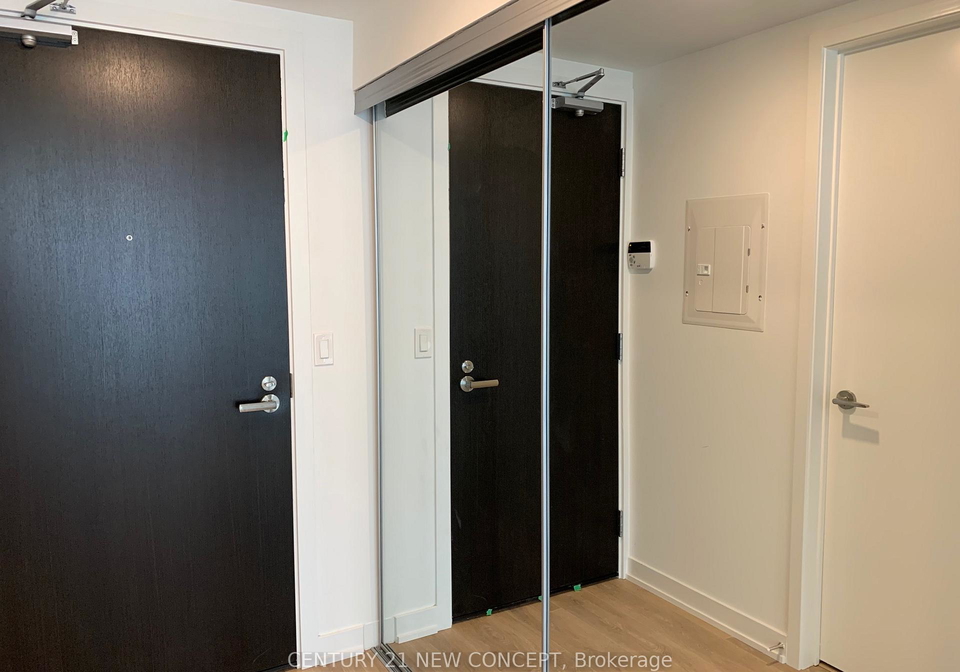 501-yonge-street-toronto-ontario-c13085732