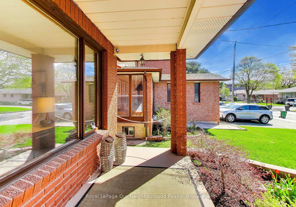 32-madawaska-avenue-north-york-ontario-c13085750