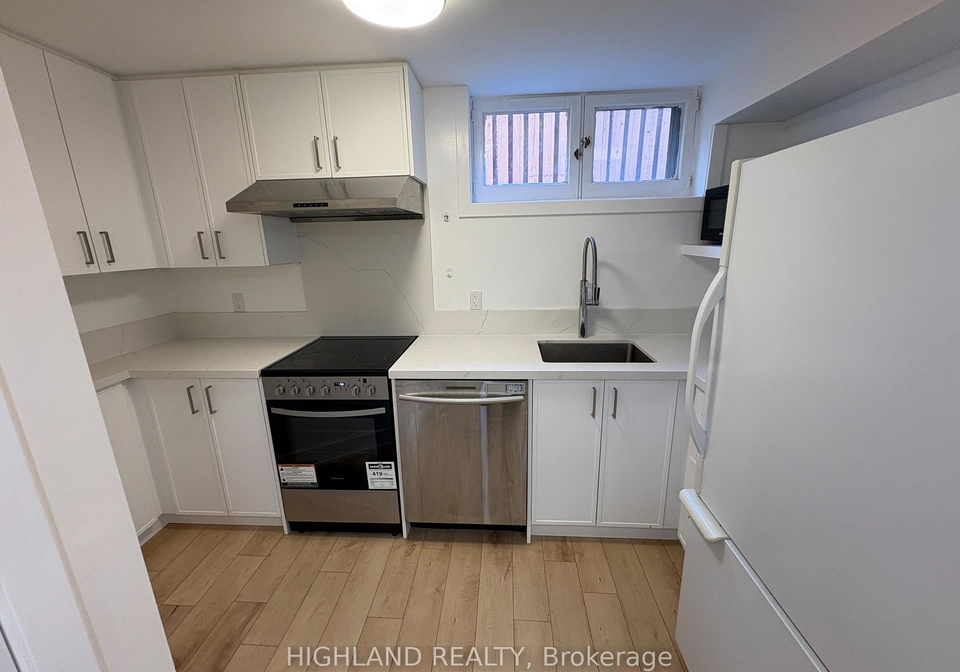 167-churchill-avenue-toronto-ontario-c13086188