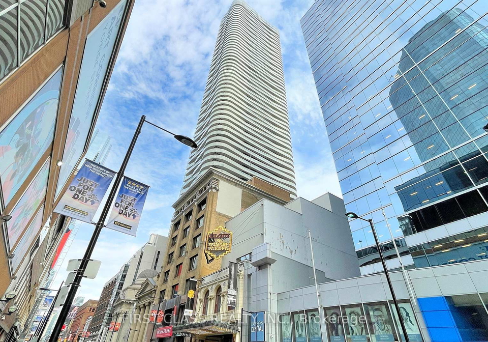 197-yonge-street-toronto-ontario-c13086242