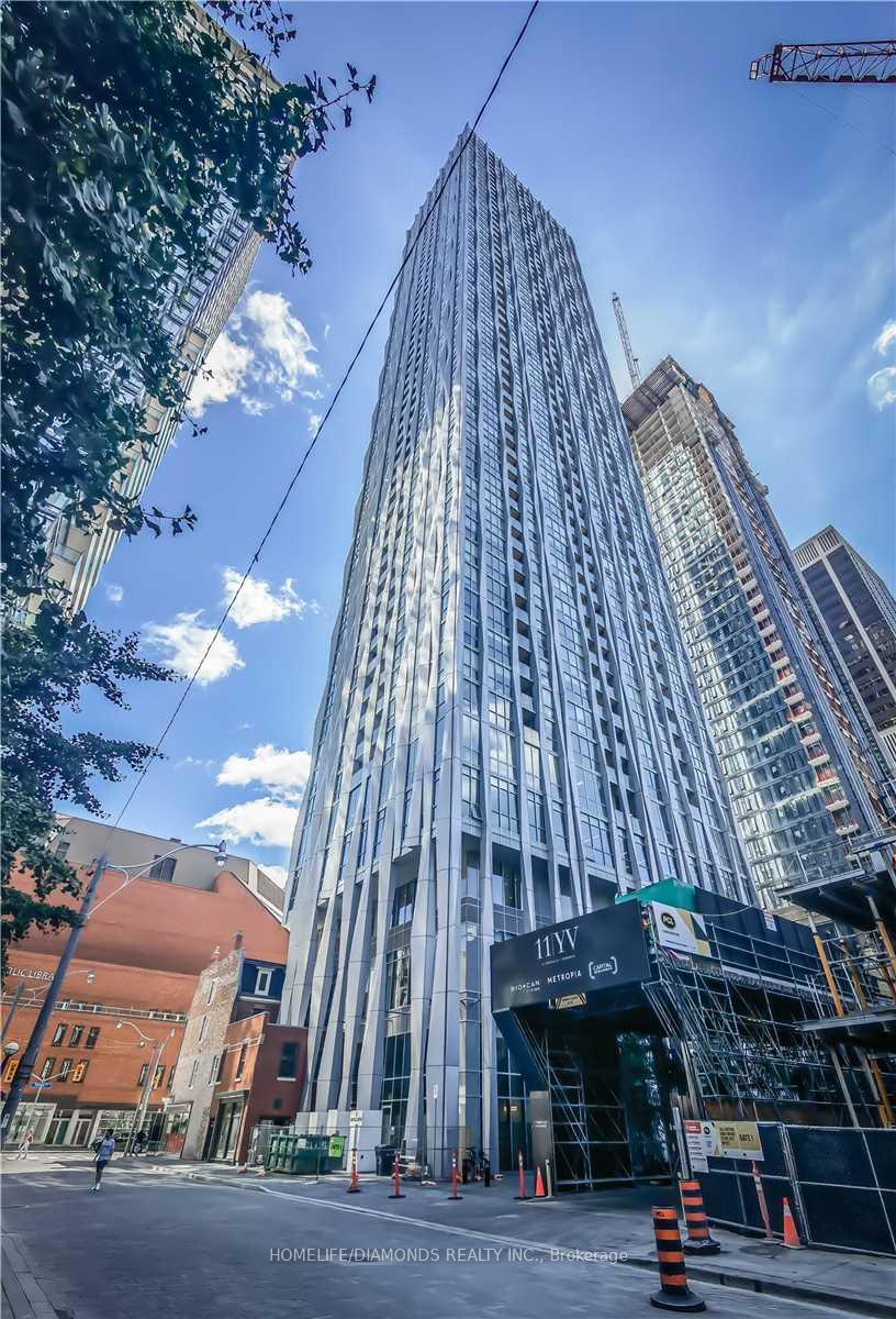 1-yorkville-avenue-toronto-ontario-c13086326