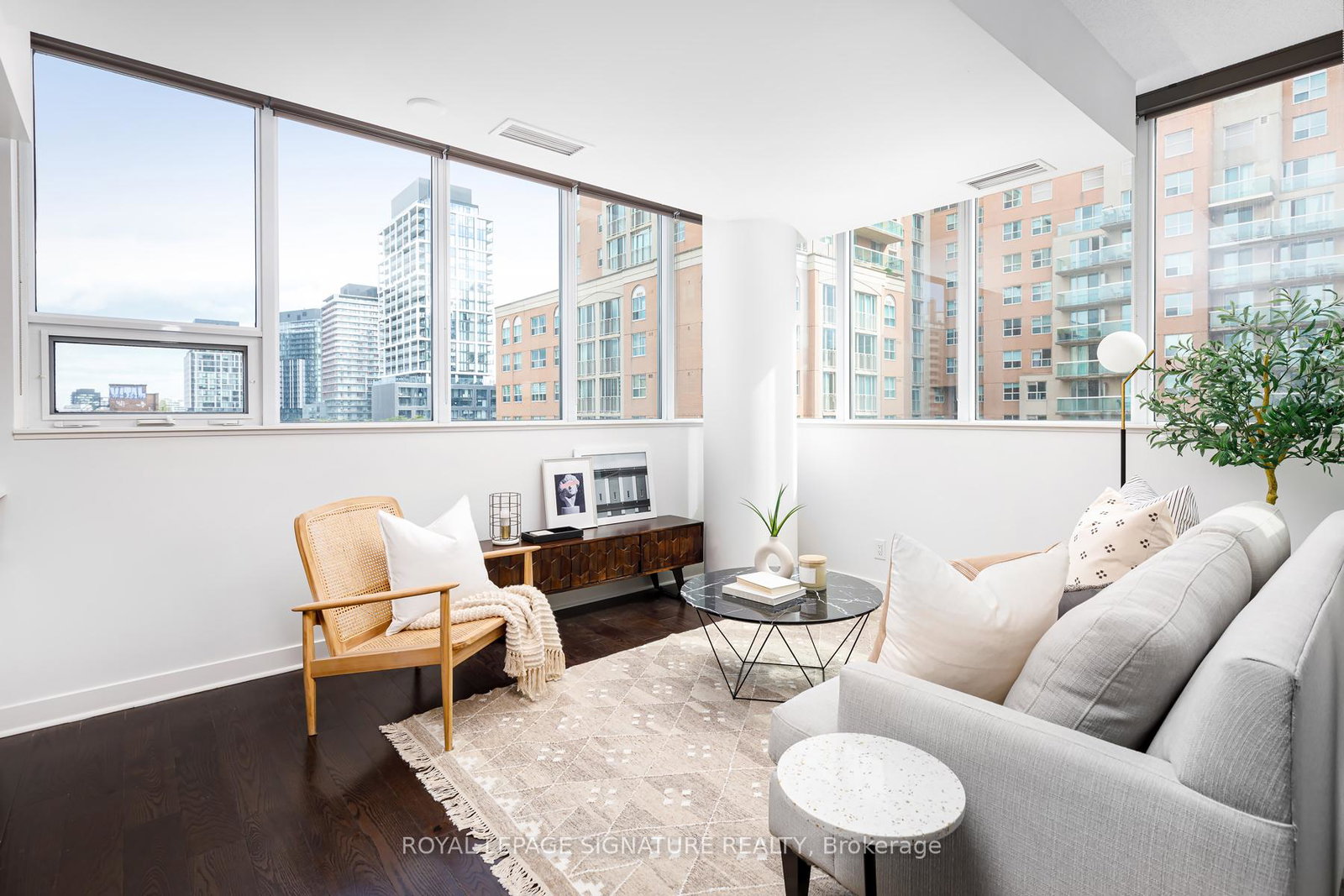 320-richmond-street-e-toronto-ontario-c13086328