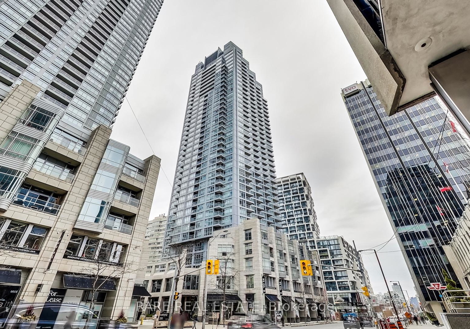 2191-yonge-street-toronto-ontario-c13086514