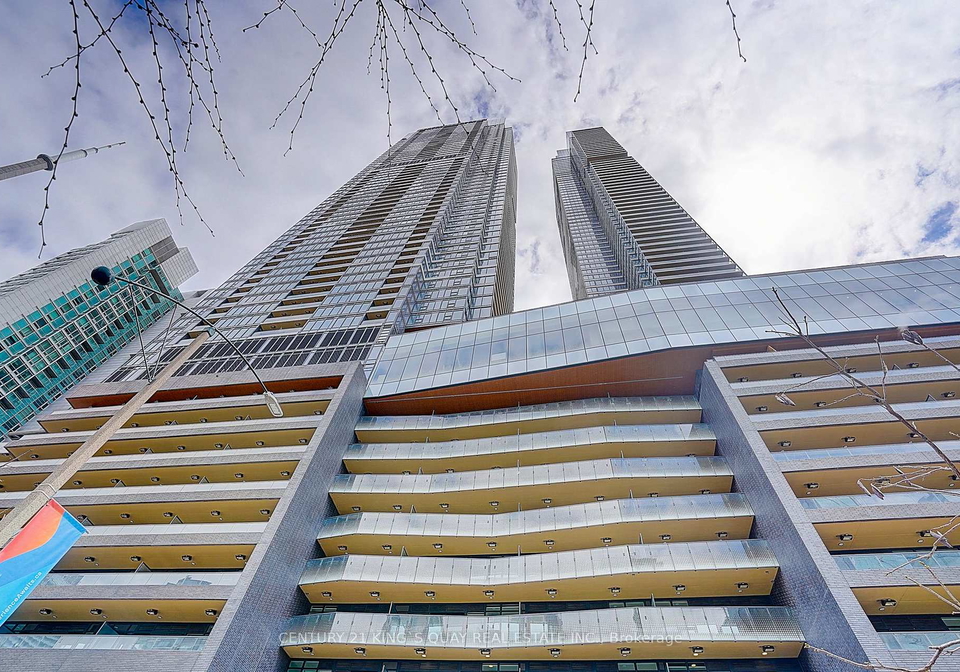 3-concord-cityplace-way-toronto-ontario-c13086516