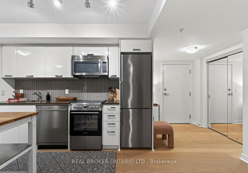 295-adelaide-street-w-toronto-ontario-c13086582