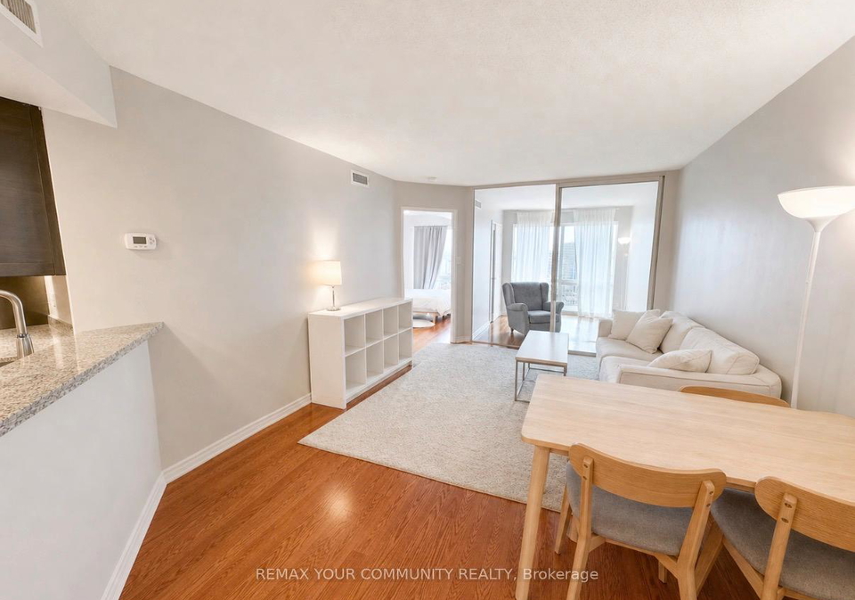 1001-bay-street-toronto-ontario-c13086738