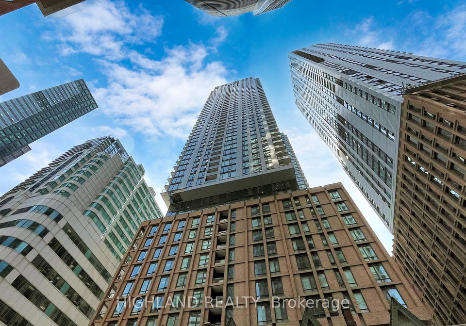 8-widmer-street-toronto-ontario-c13086774