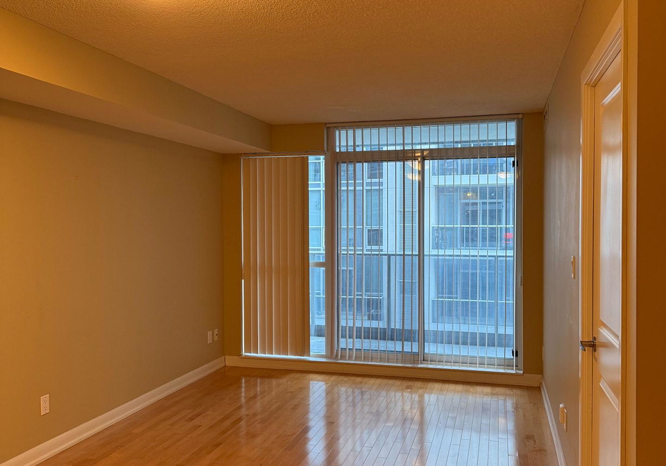 5791-yonge-street-north-york-ontario-c13086862
