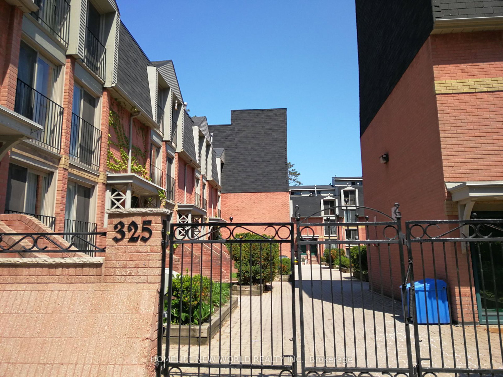 325-jarvis-street-toronto-ontario-c13087246