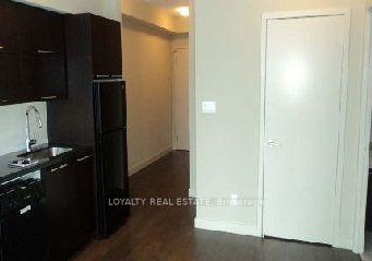 126-simcoe-street-toronto-ontario-c13087426