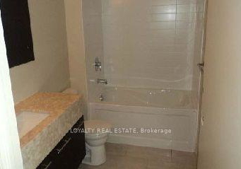 126-simcoe-street-toronto-ontario-c13087426