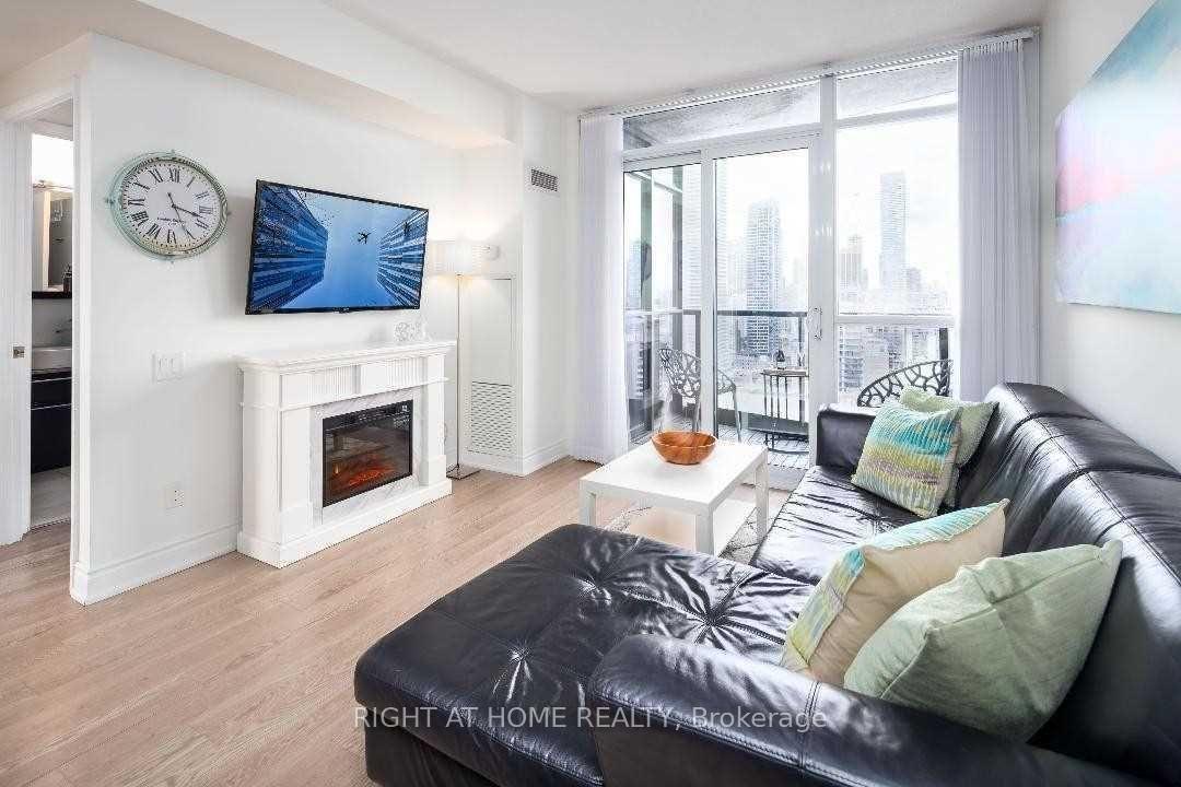 21-carlton-street-toronto-ontario-c13087586