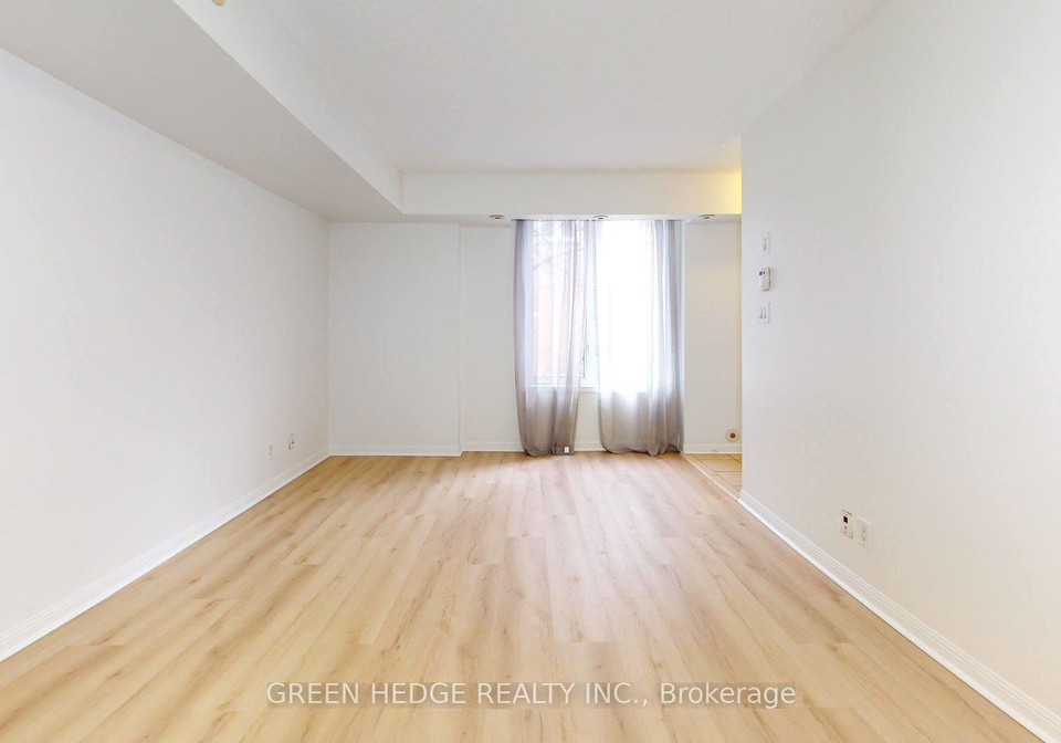 26-douro-street-toronto-ontario-c13087778