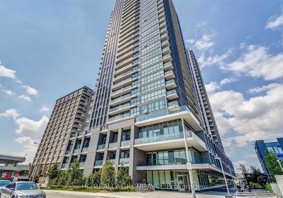 6-sonic-way-east-york-ontario-c13087848