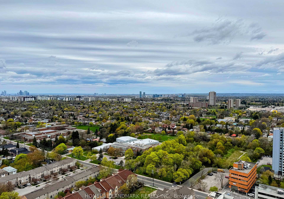 5858-yonge-street-toronto-ontario-c13088474