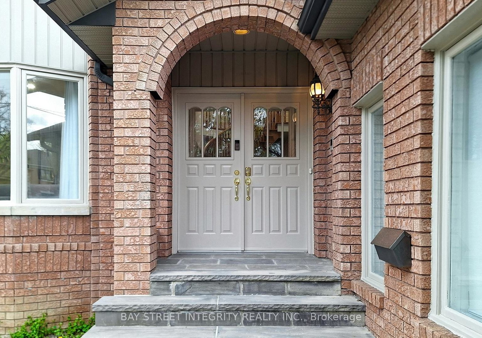 280-kingsdale-avenue-north-york-ontario-c13088476