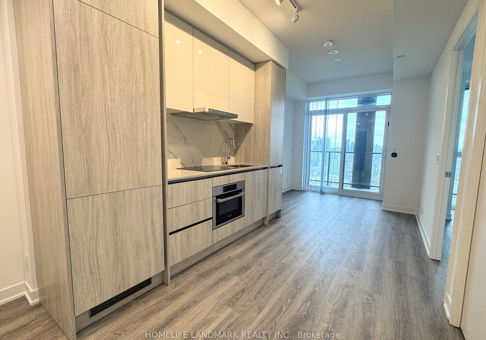 180-front-street-e-toronto-ontario-c13088544