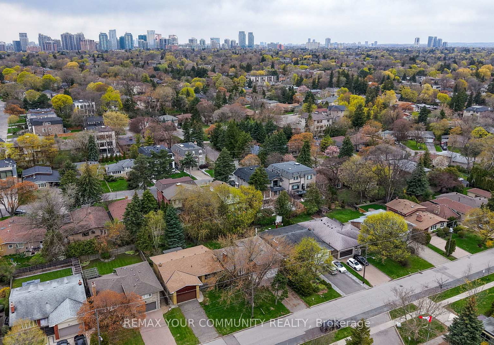 28-bunty-lane-north-york-ontario-c13088572